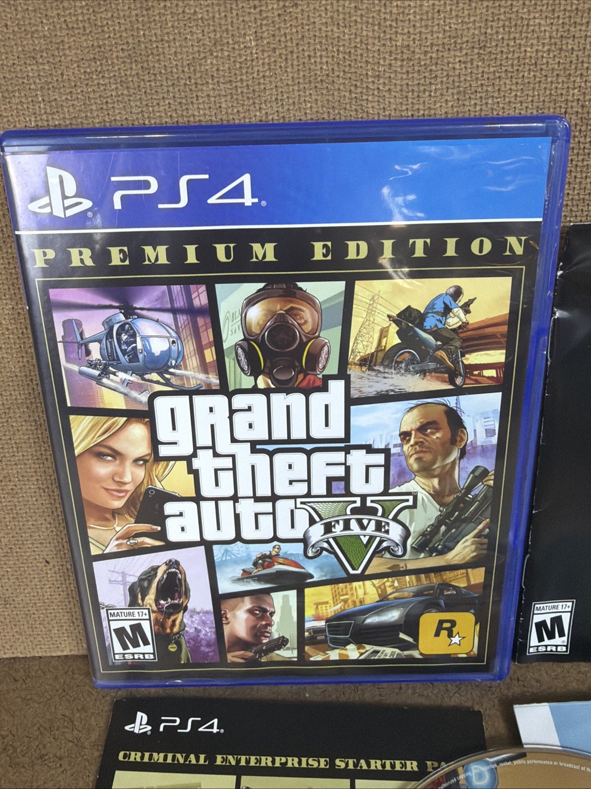 Grand Theft Auto V 5 – Premium Edition – PS4 – Complete w/ Map USED Tested CIB!