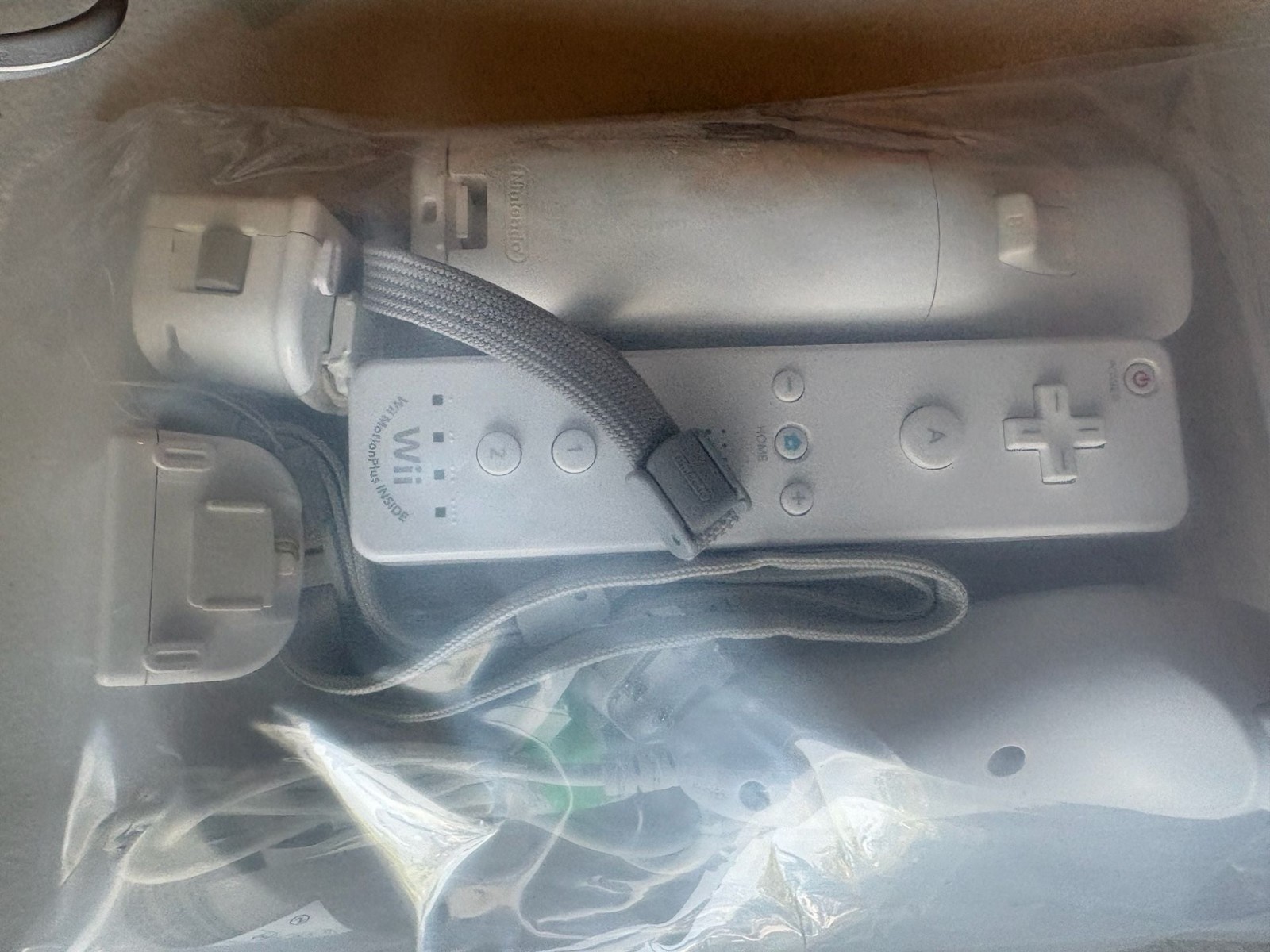 Nintendo Wii RVL-101 Black Console Bundle with Controllers and Sensor Bar