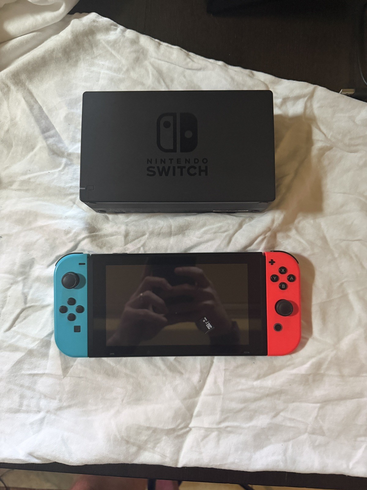 Nintendo Switch HAC-001 32GB Console Neon Red/Blue Joy-Con Dock HDMI Grip