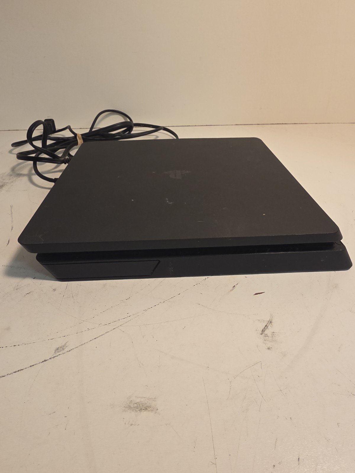 Sony PlayStation 4 PS4 Slim Console CUH-2215B 1TB + Controller & Cables – Works