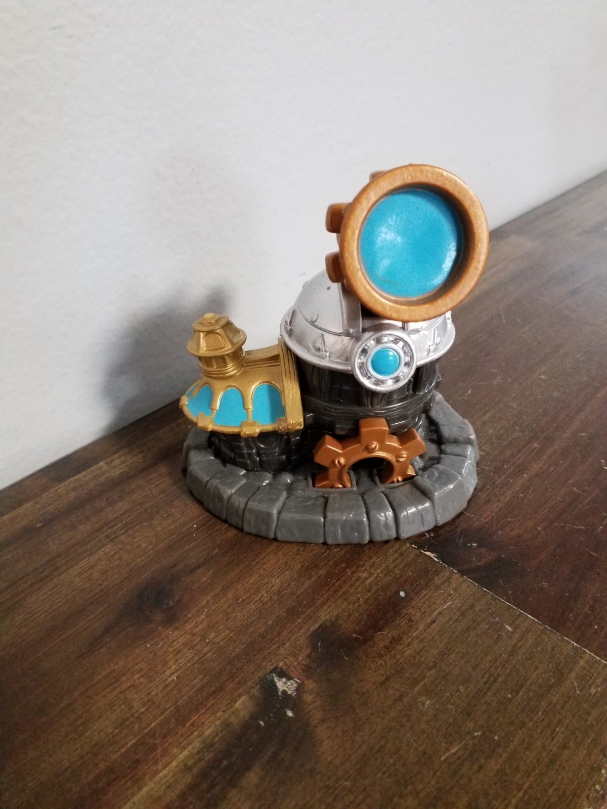 Skylanders Imaginators Lot Of 5: Master King Pen, Golden Queen, Crystals