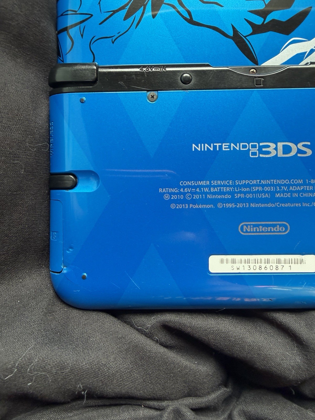 USA VERSION Nintendo 3DS XL Pokémon X and Y BLUE version Handheld System