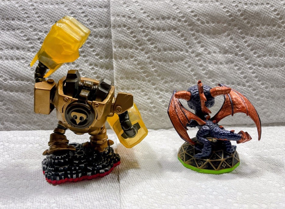 Activision Skylanders Spyro’s Adventure Figure Lot – Lot of 2 figures