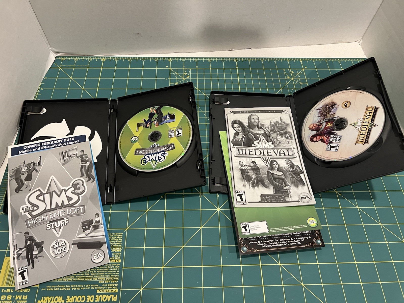 The Sims Medieval Sims 3 Loft Stuff WIN MAC Game 2011 Complete Limited Edition