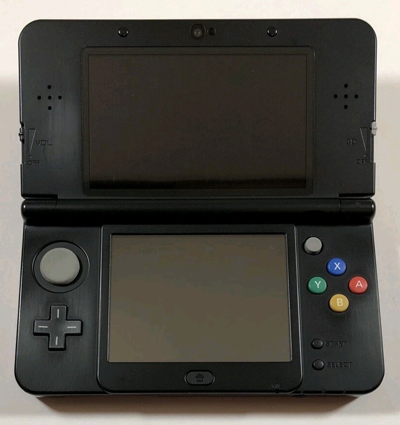 New Nintendo 3DS – Original Super Mario Edition (Black Friday) w/charger, READ