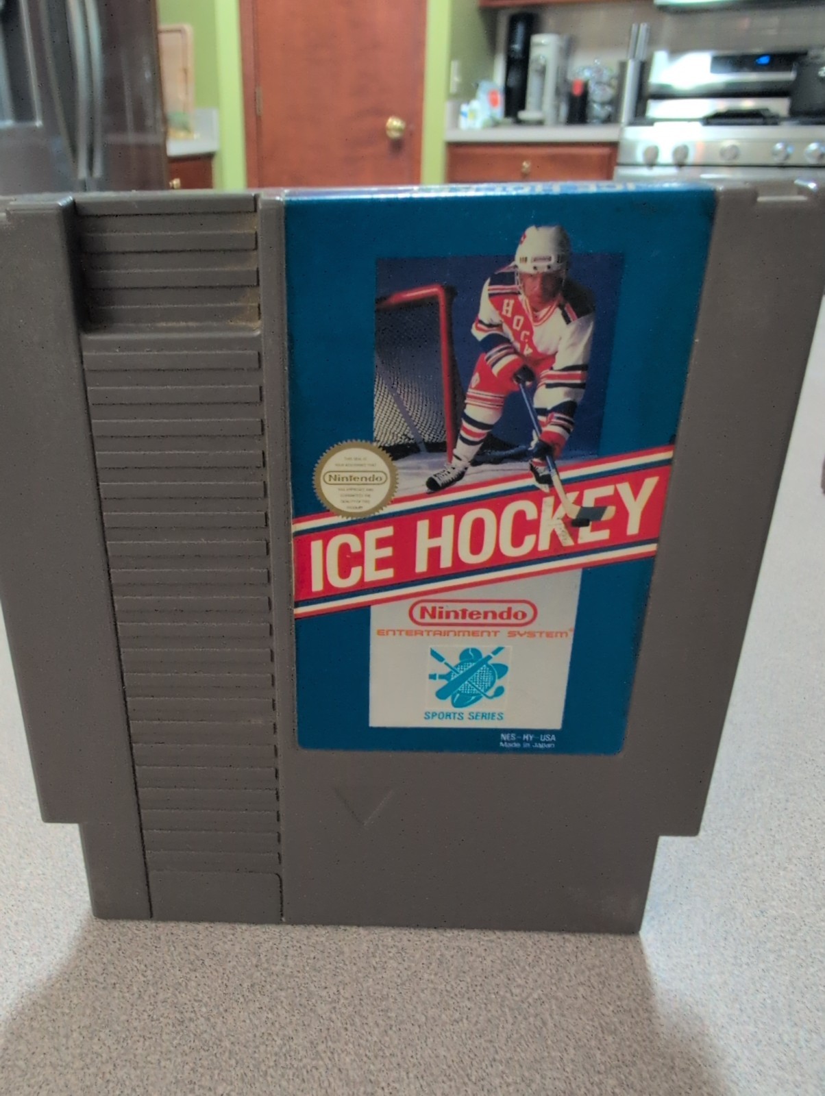 Nintendo Entertainment System NES Ice Hockey Tested Combine Ship