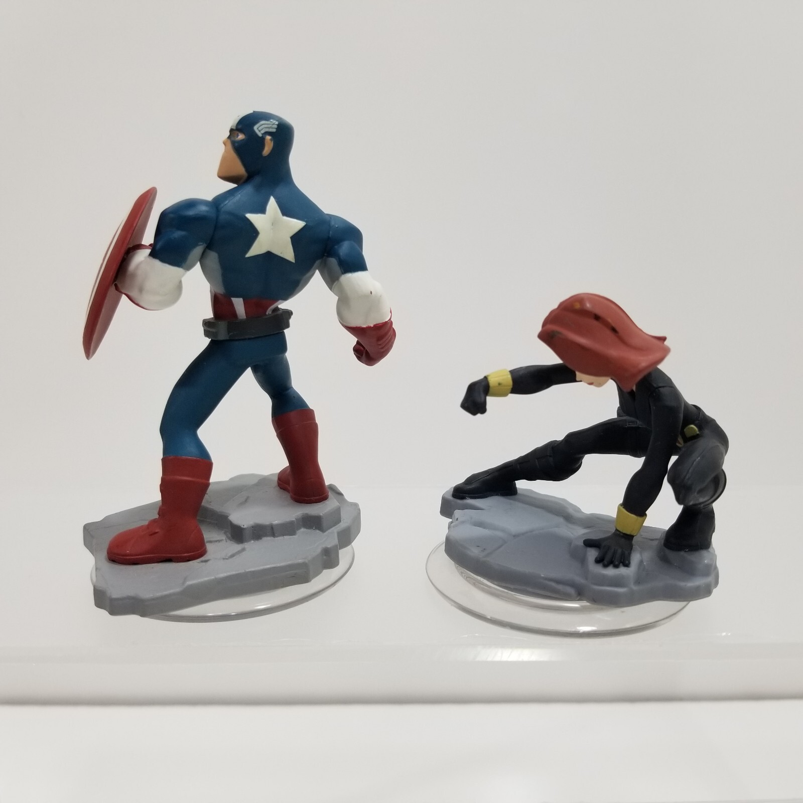 Disney Infinity 2.0 – Marvel Figures- Captain America, Hulk, Black Widow, & More