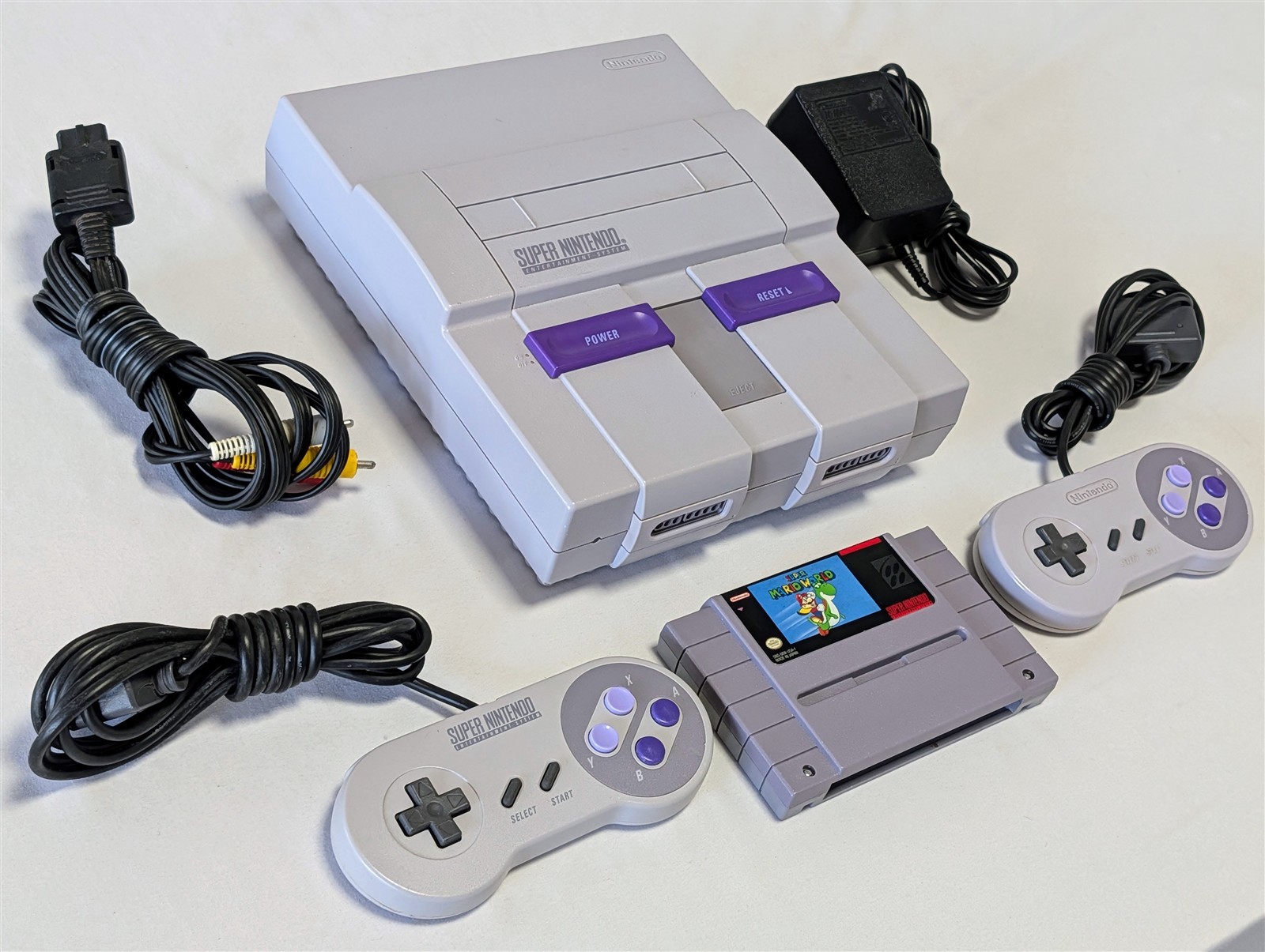Super Nintendo SNES Console SNS-001 Bundle 2 Controllers Mario World TESTED