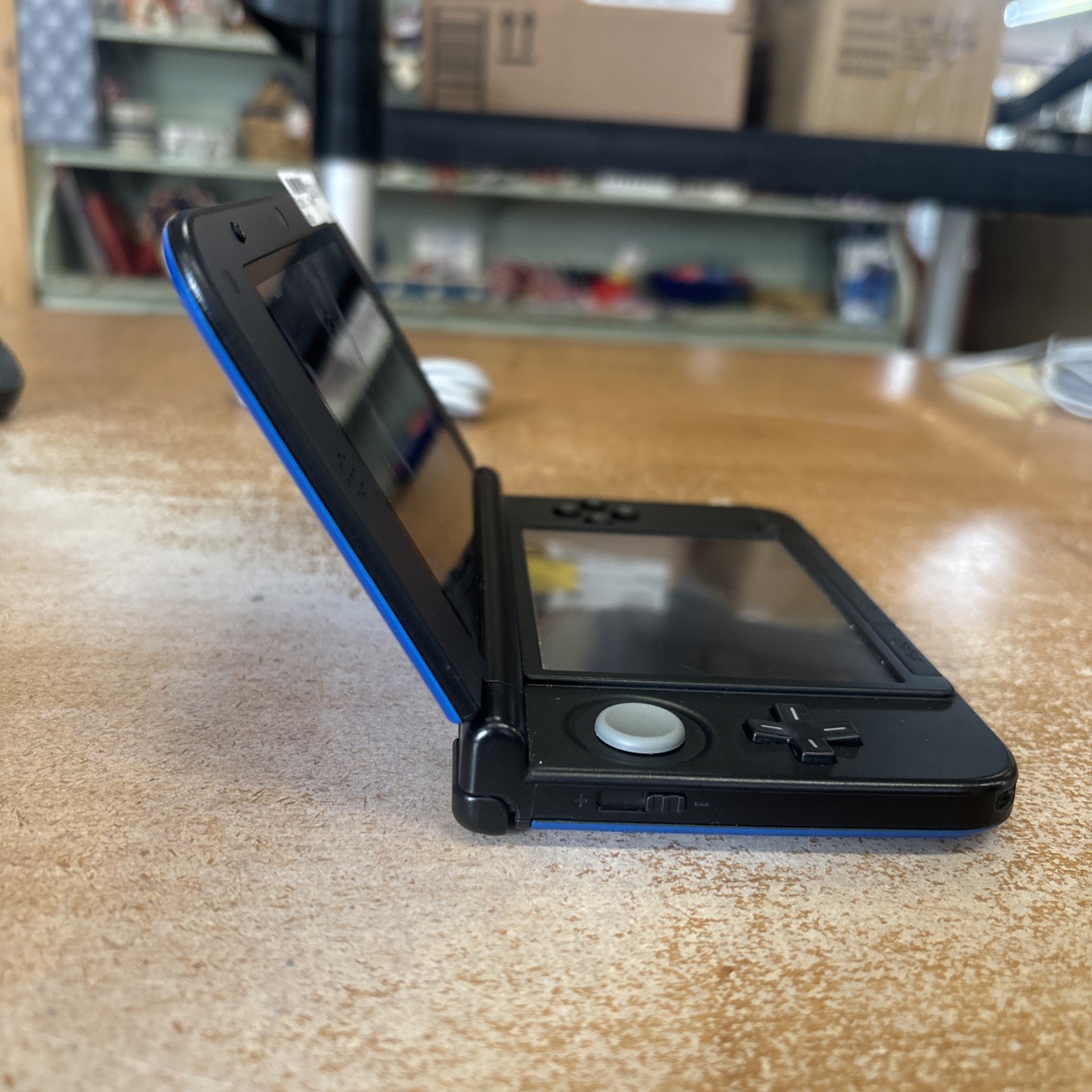 Nintendo 3DS XL Handheld System – Blue/Black
