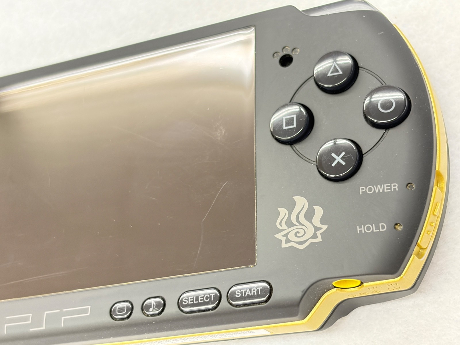 [RARE] SONY PSP-3000 Monster Hunter Portable 3rd Hunters Limited Model Gold