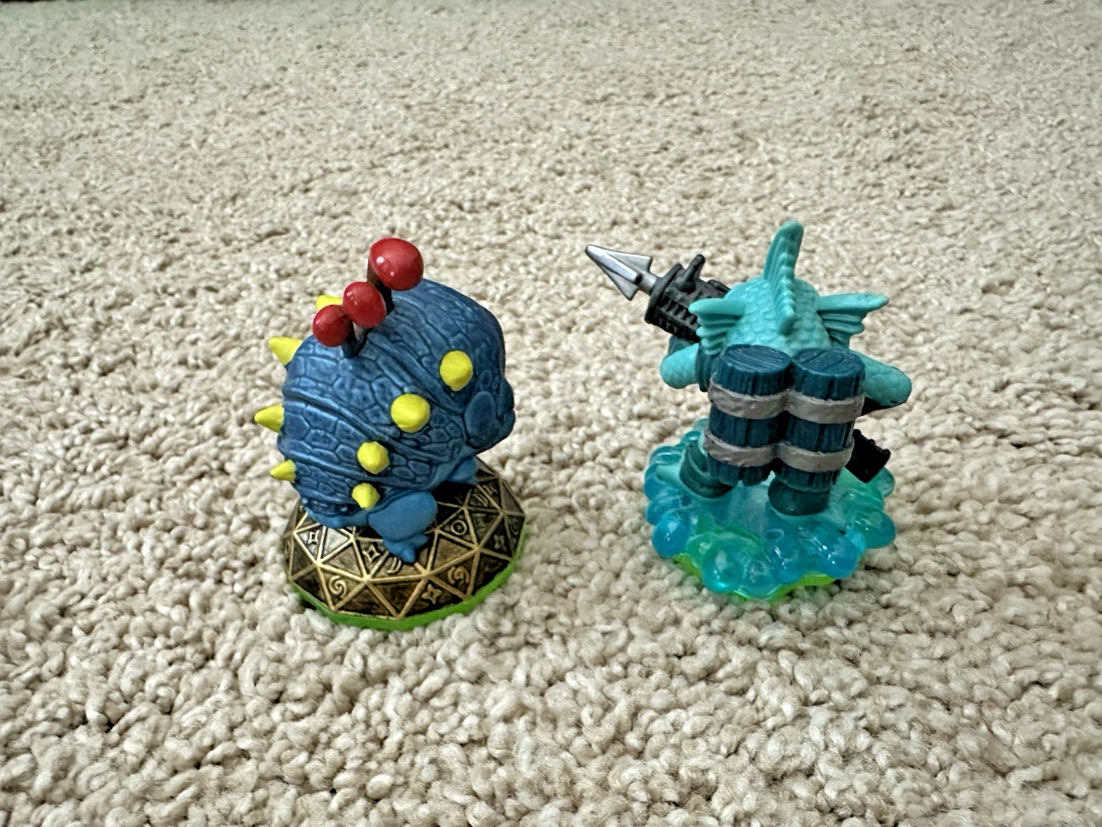 Skylanders: Spyro’s Adventure/Giants Figures(set of 13) w/ Portal of Power + USB