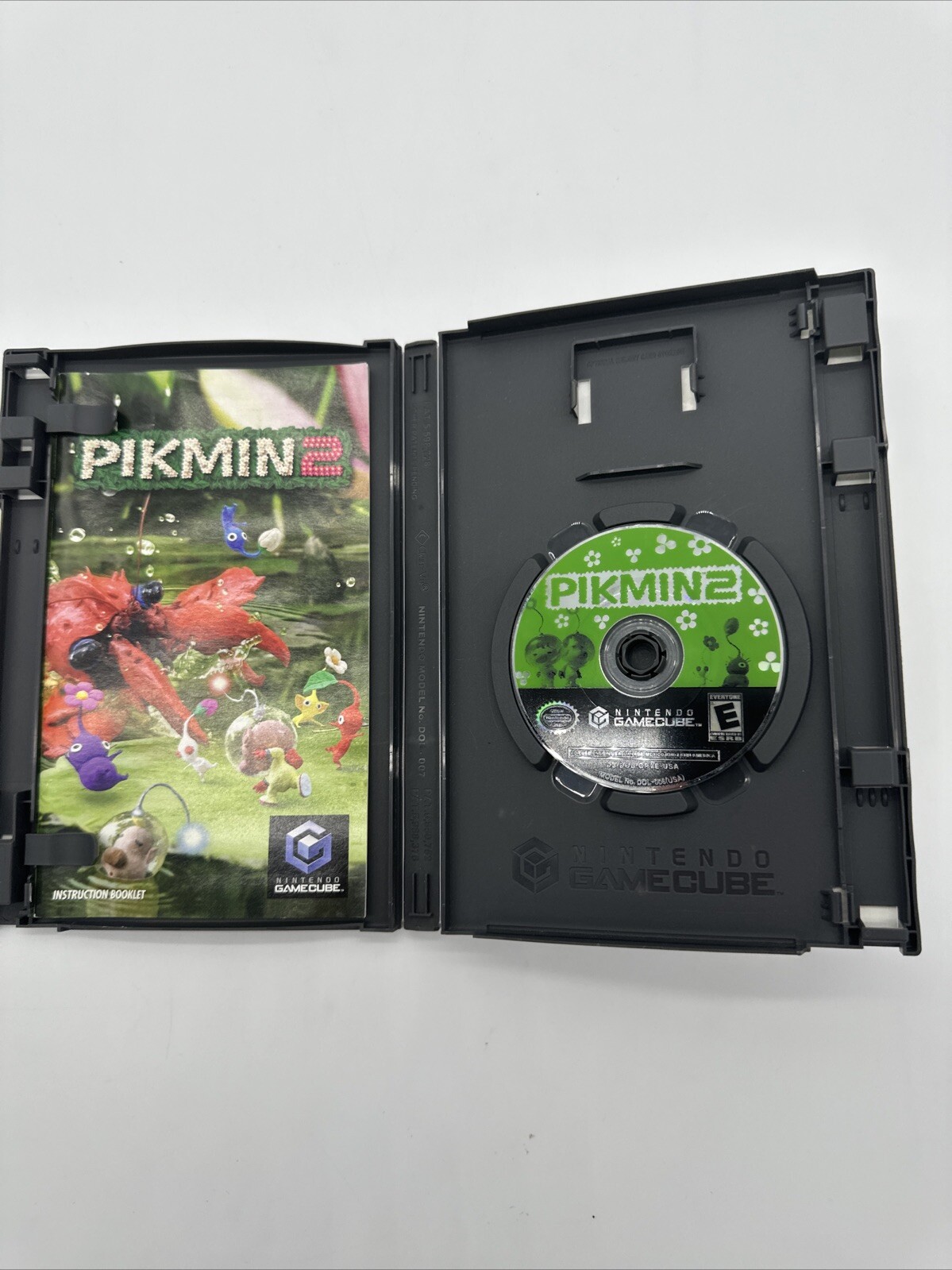 Pikmin 2 (Nintendo GameCube, 2004) With Manual – Tested – Black Label