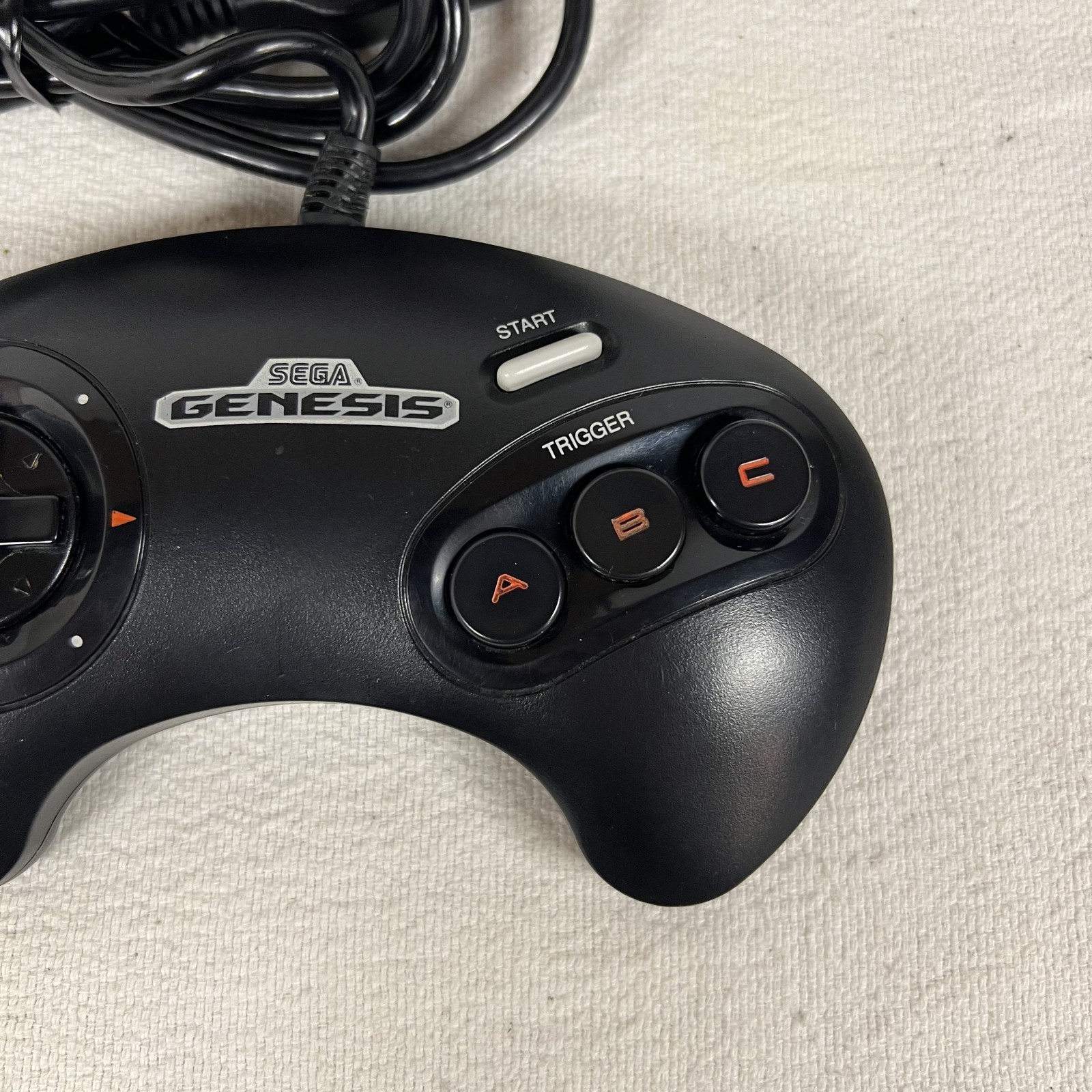 OEM Official Sega Genesis Control Pad 3 Button Controller 1650 With Box Tested