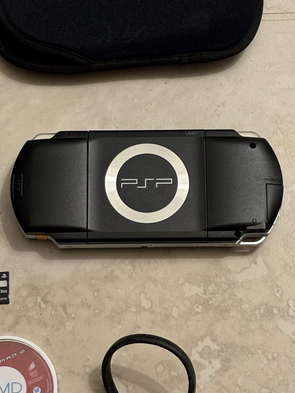 Sony PSP 1000 Portable Tested Bundle Near Mint Condition With Charger & UMDS