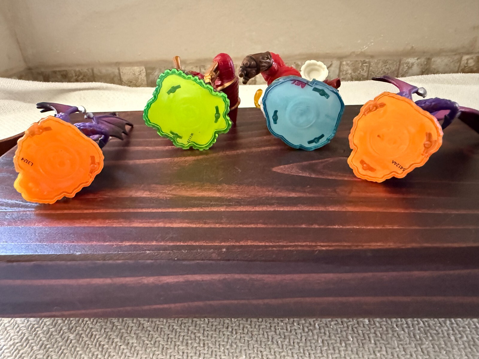 Skylanders Figures Set 4 – 2 Cynders – Jolly Bumble Blast – Drill Sergeant