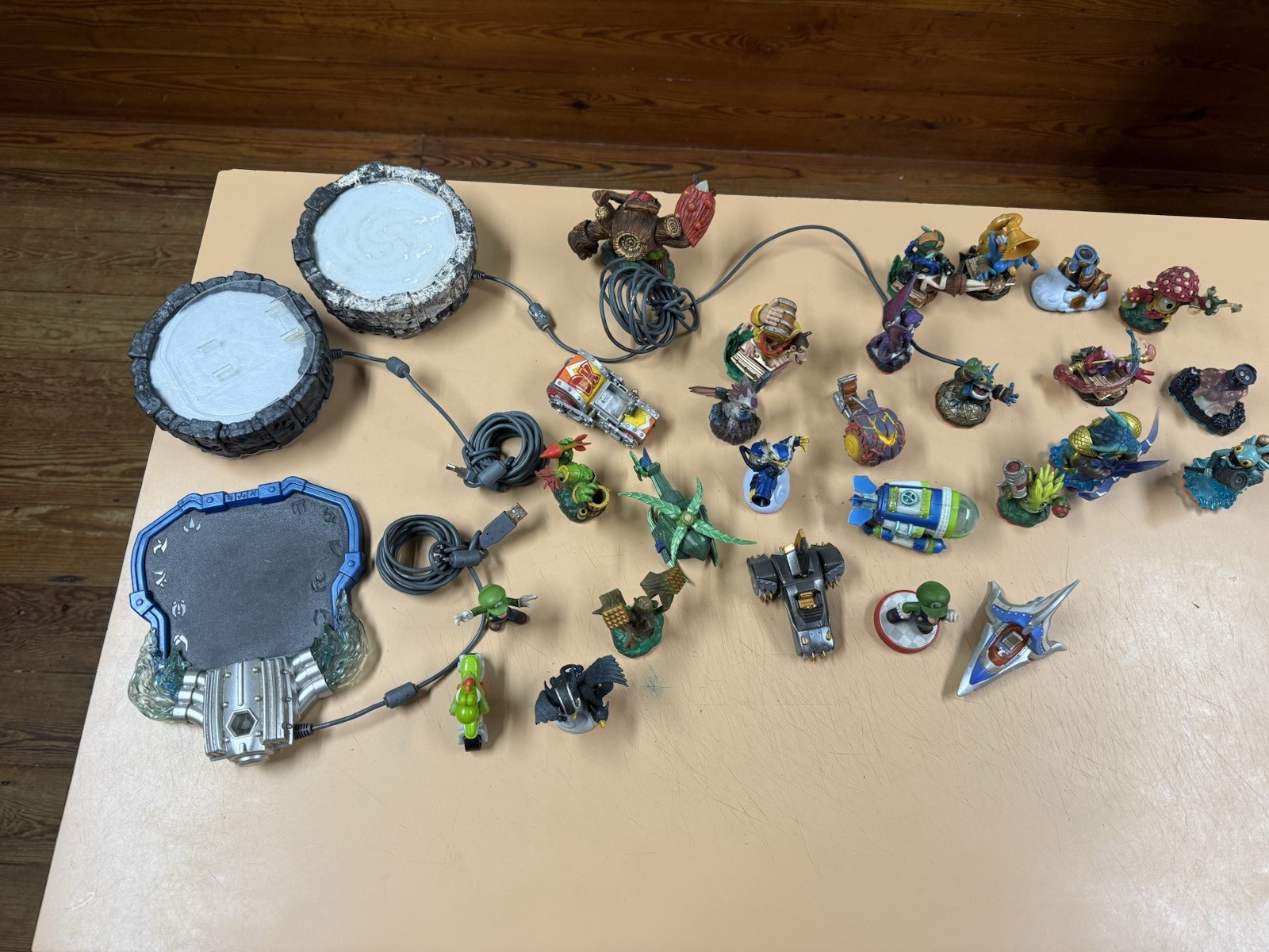 Skylanders Character Figure Pack Lot Of 30/Portal Power NVL 001 Donkey Kong