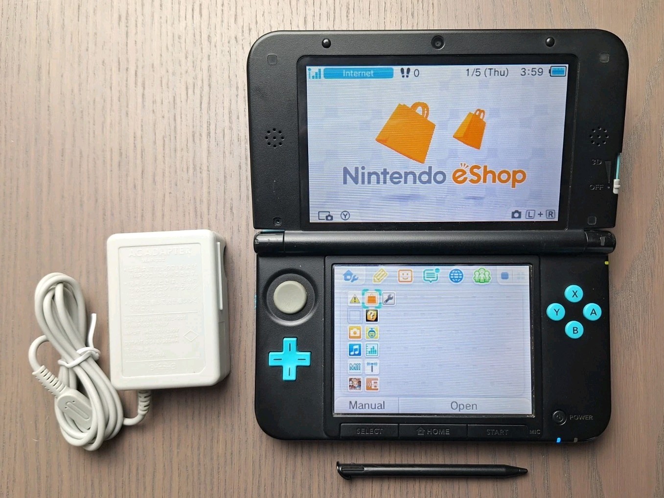 Nintendo 3DS XL Turquoise/Black | Charger + 16GB SD Card | USA Seller | Tested