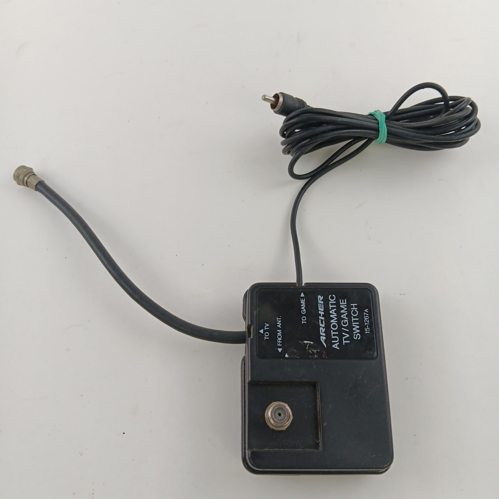 Archer Automatic TV/Game Switch RF Adapter Black 15-1267A Console Accessory