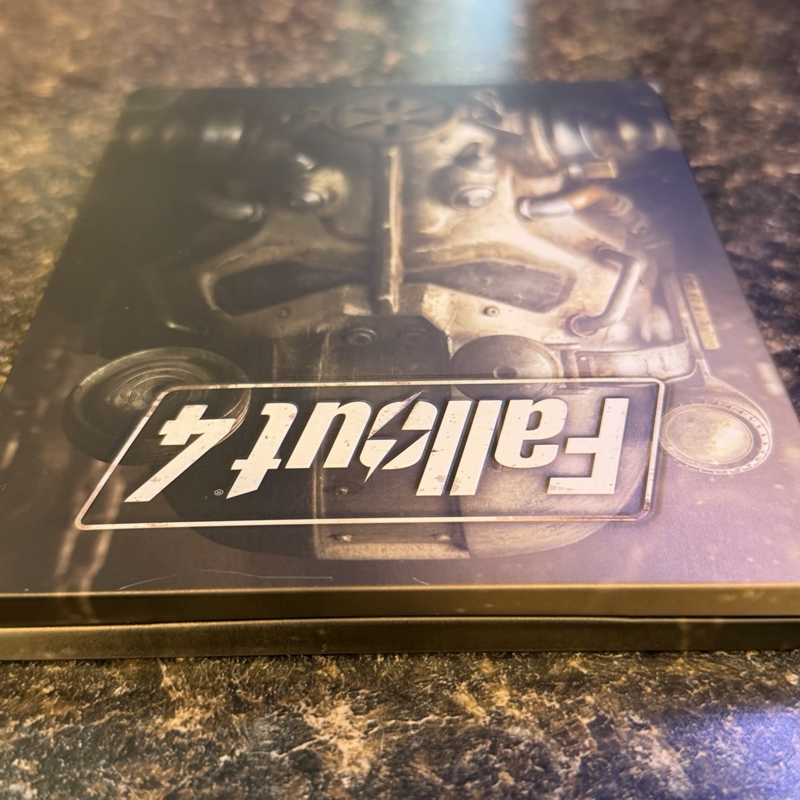 Fallout 4 (Microsoft Xbox One) Collector’s Steelbook Edition No Disc Broken Tab