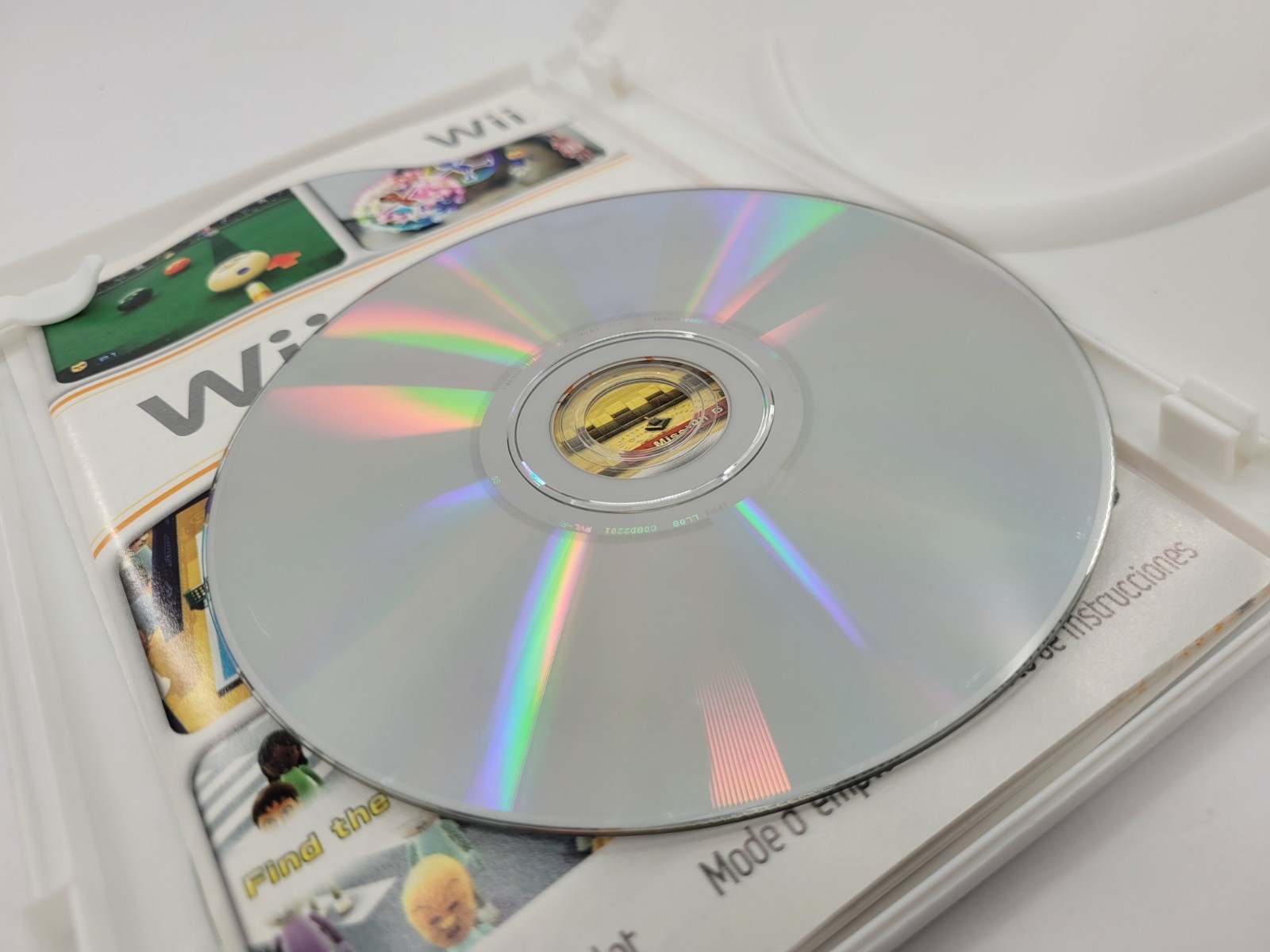 Nintendo Wii Play Wii E NTSC-U/C Sports Mixed Sports Game Disc w/ Case Manual. 3