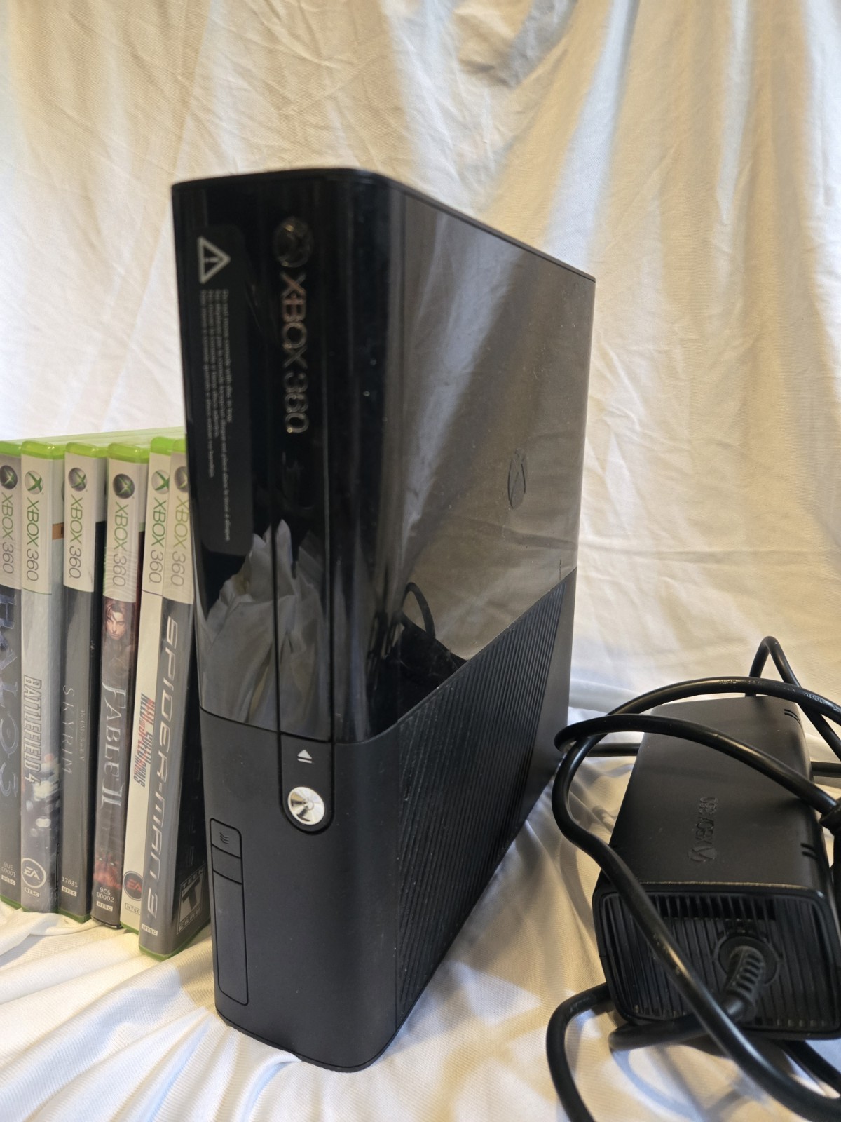 Microsoft Xbox 360 E Bundle, Games, Controller, And Cords!