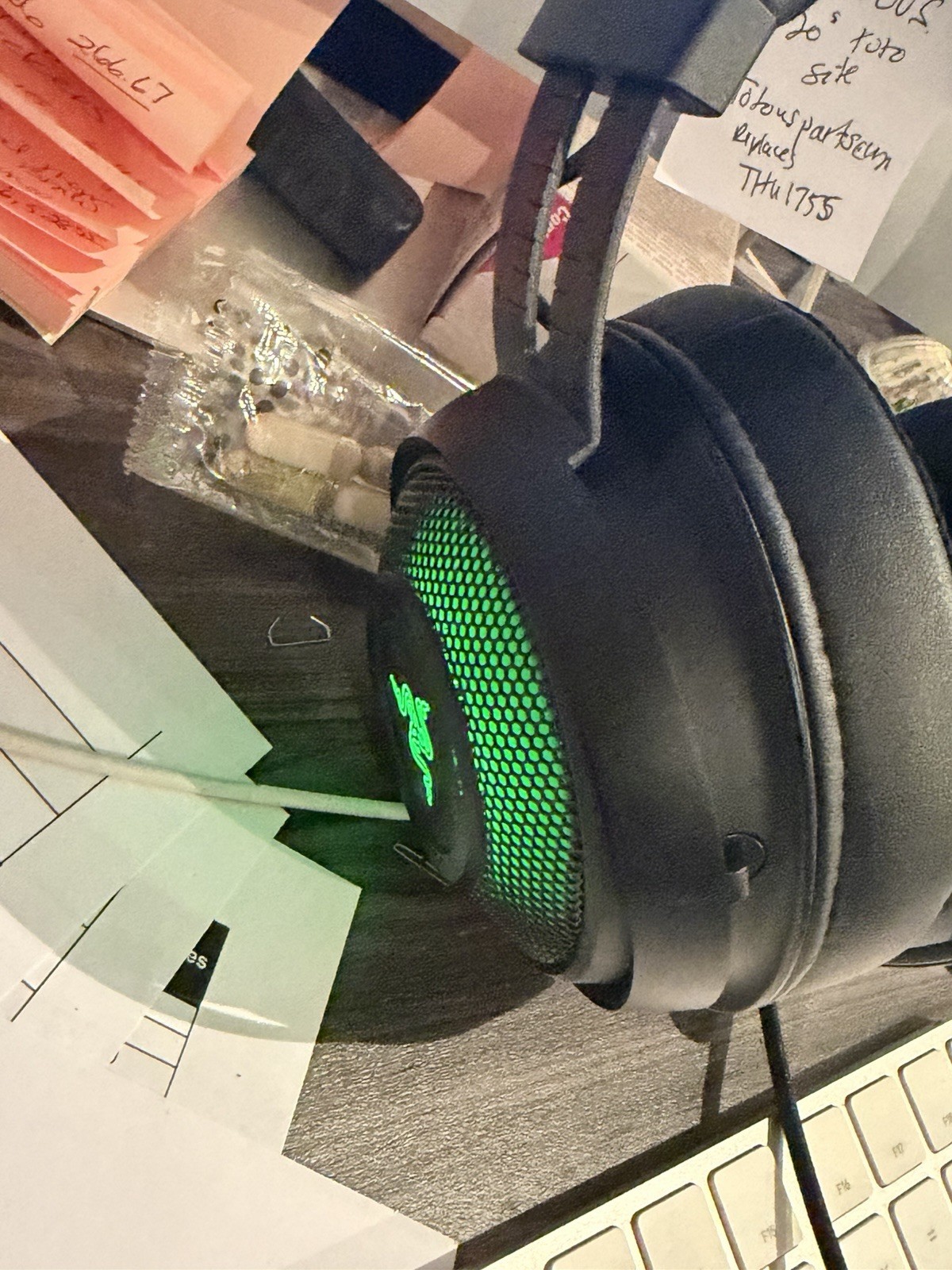 Razor Kraken Kitty V1 RGB USB Headset THX 7.1Surround in Camarillo Ca 93010