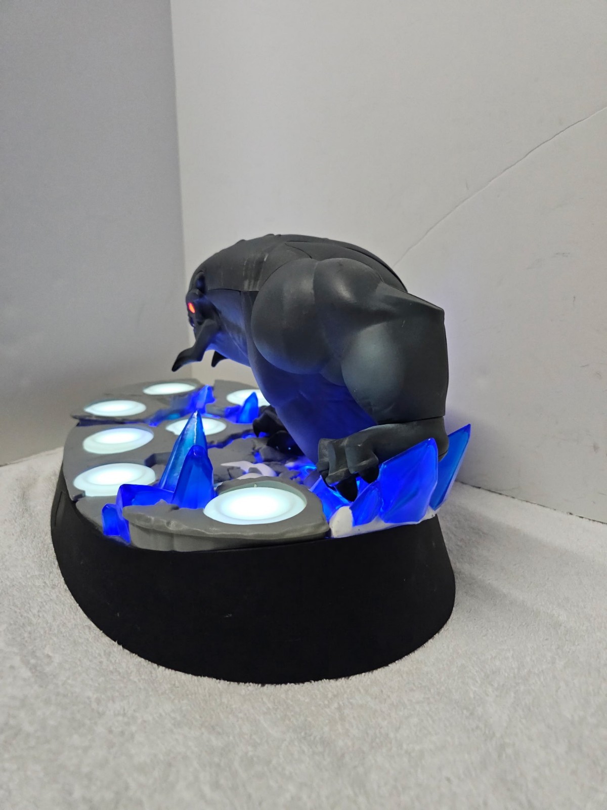 Disney Infinity 2.0 Marvel Collector’s Edition Frost Giant Beast Light Up Base