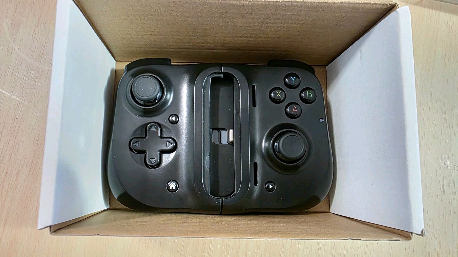 Razer Kishi Black Mobile Gaming Controller for Android USB-C, Model RZ06-0290