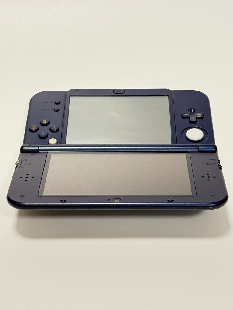 New Nintendo 3DS LL Metallic Blue Console CIB + Mario Kart 7 Smash 3D Land Maker