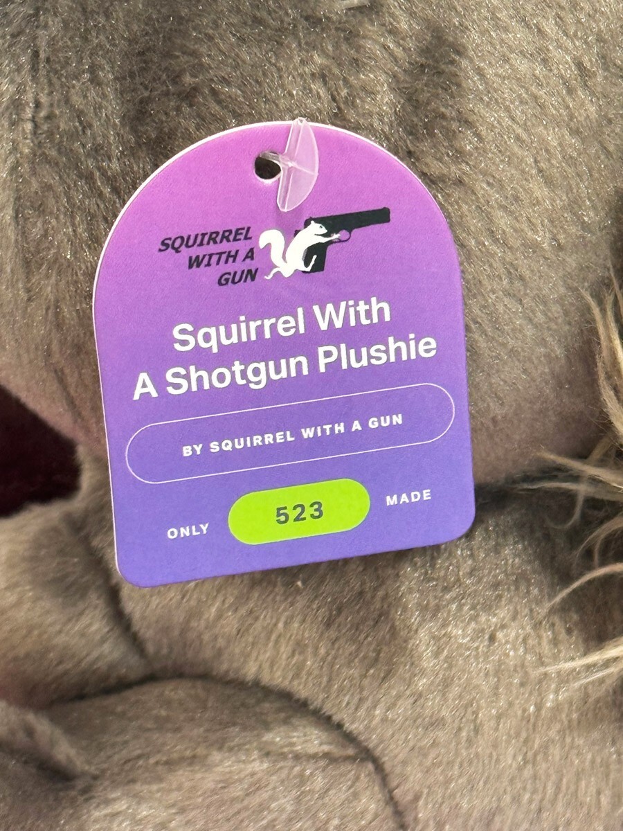 RARE Makeship SQUIRREL WITH A SHOTGUN Gun Video Game Limited Plush Only 523 Made