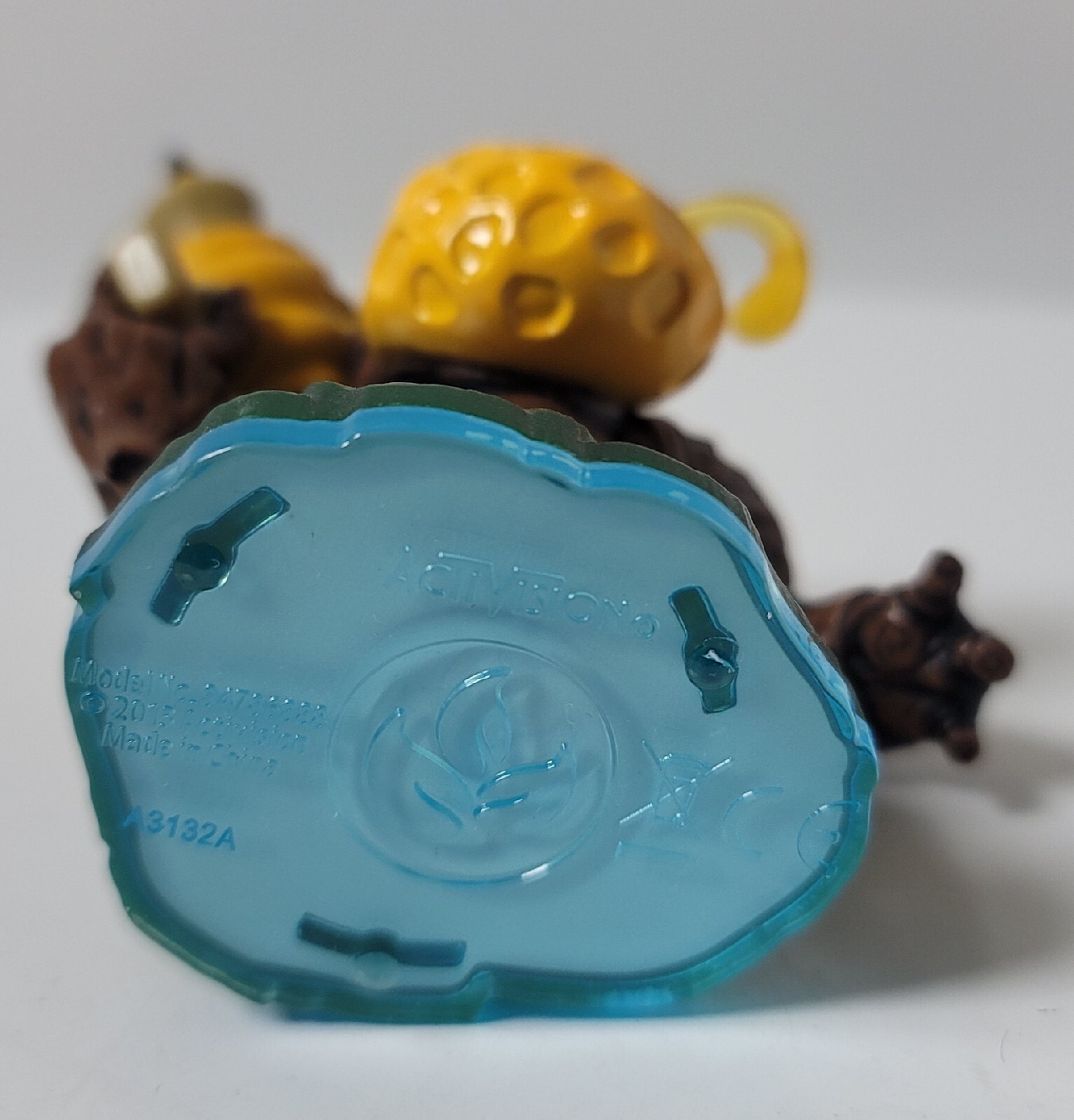 Skylanders Lightcore Swap Force Imaginators ~Bumble Blast~