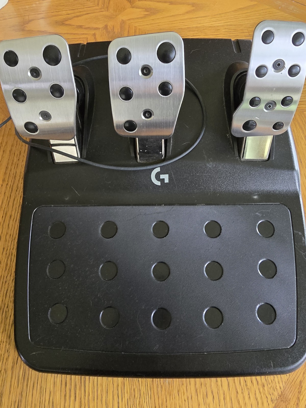 Logitech G923 Racing Wheel And Pedals. Works perfectly light use
