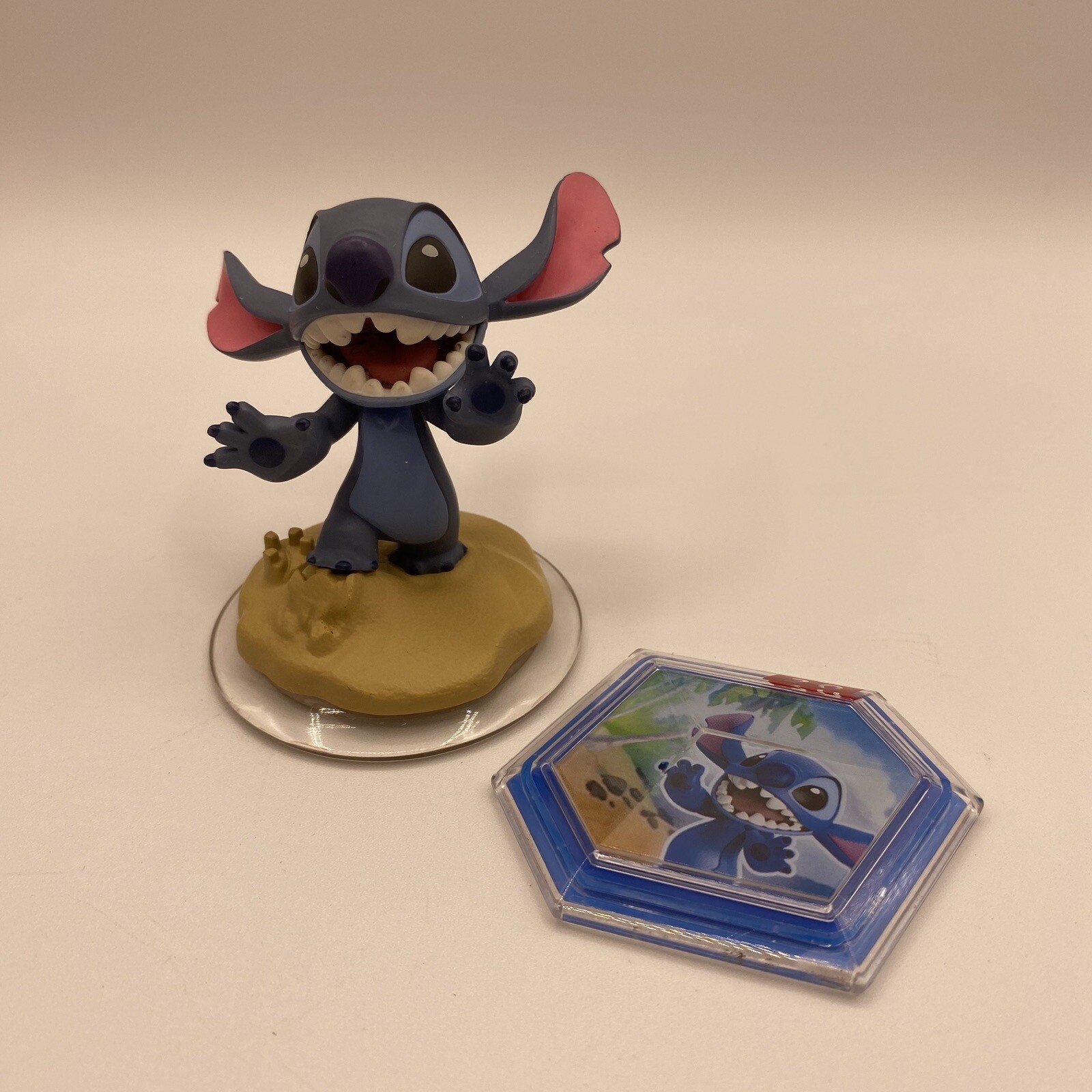 Disney Infinity Stitch Game Figure & Power Disk 2.0 # INF-1000118 & INF2000105