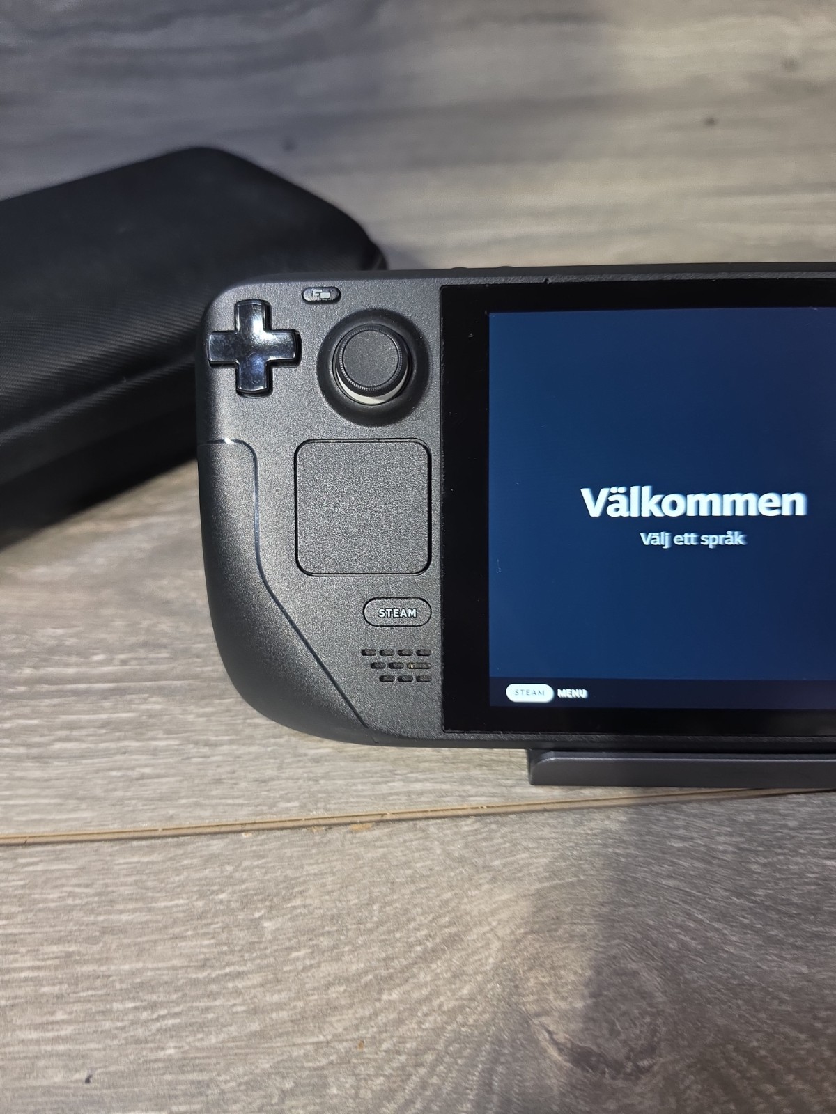 Valve Steam Deck LCD 256GB Handheld Console – Black W/ Dock, Charger & 512gb SD