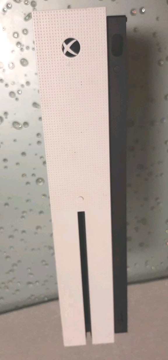 Microsoft Xbox One S 512GB Video Game Console Model 1681 White