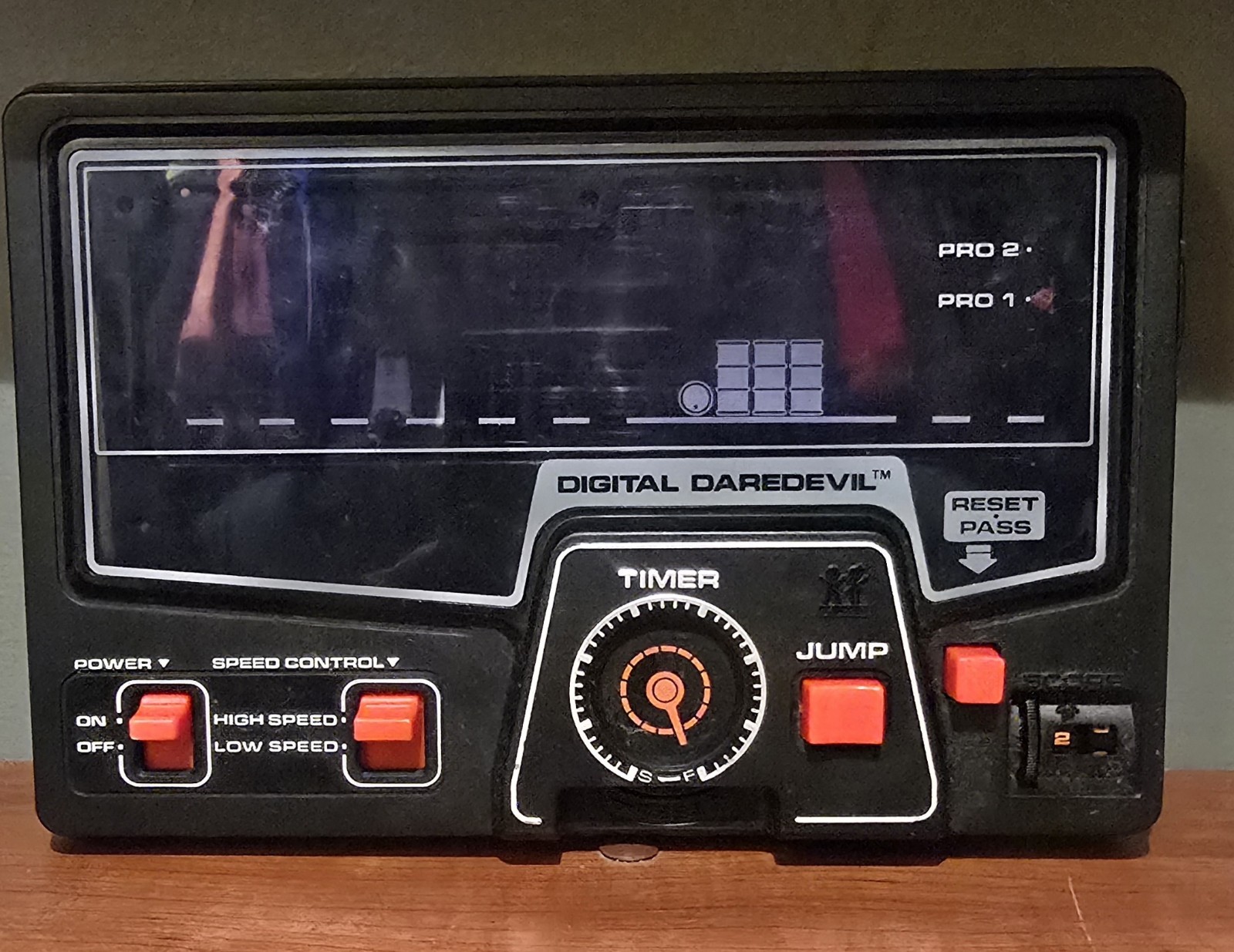 Tomy🏍️Digital Daredevil🏍️Vintage Handheld Video Game Motor Bike Racing – Works