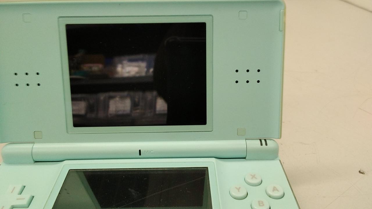 Nintendo DS Lite USG-001 Retro Gaming Console Portable Gaming System A2599