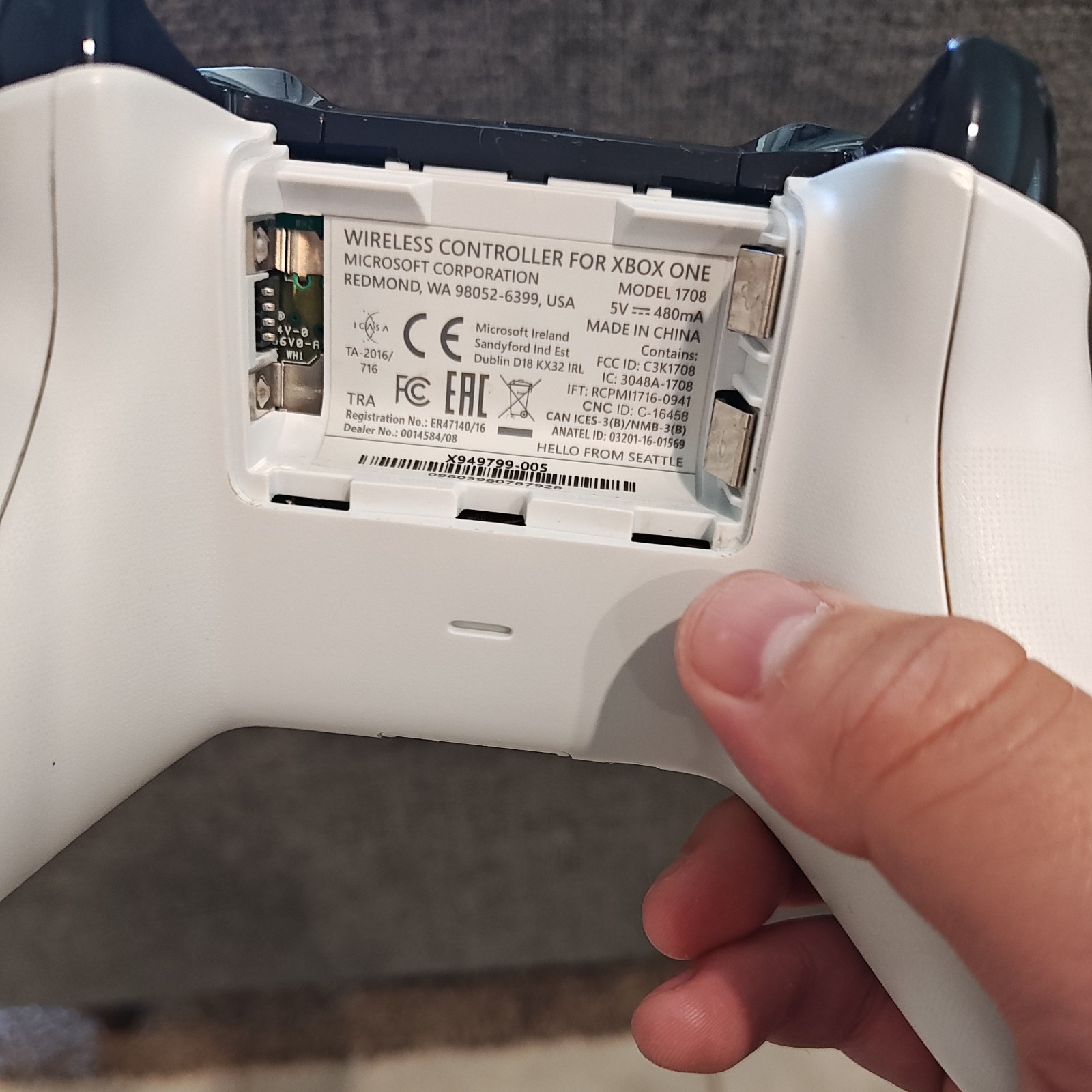 Microsoft Xbox Series X|S Wireless Controller White for Xbox One PC