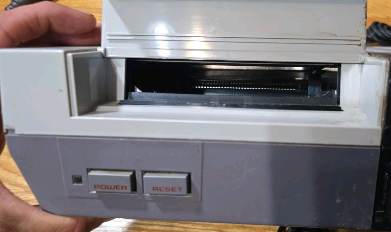 Nintendo Entertainment System Home Console – Gray NES-001