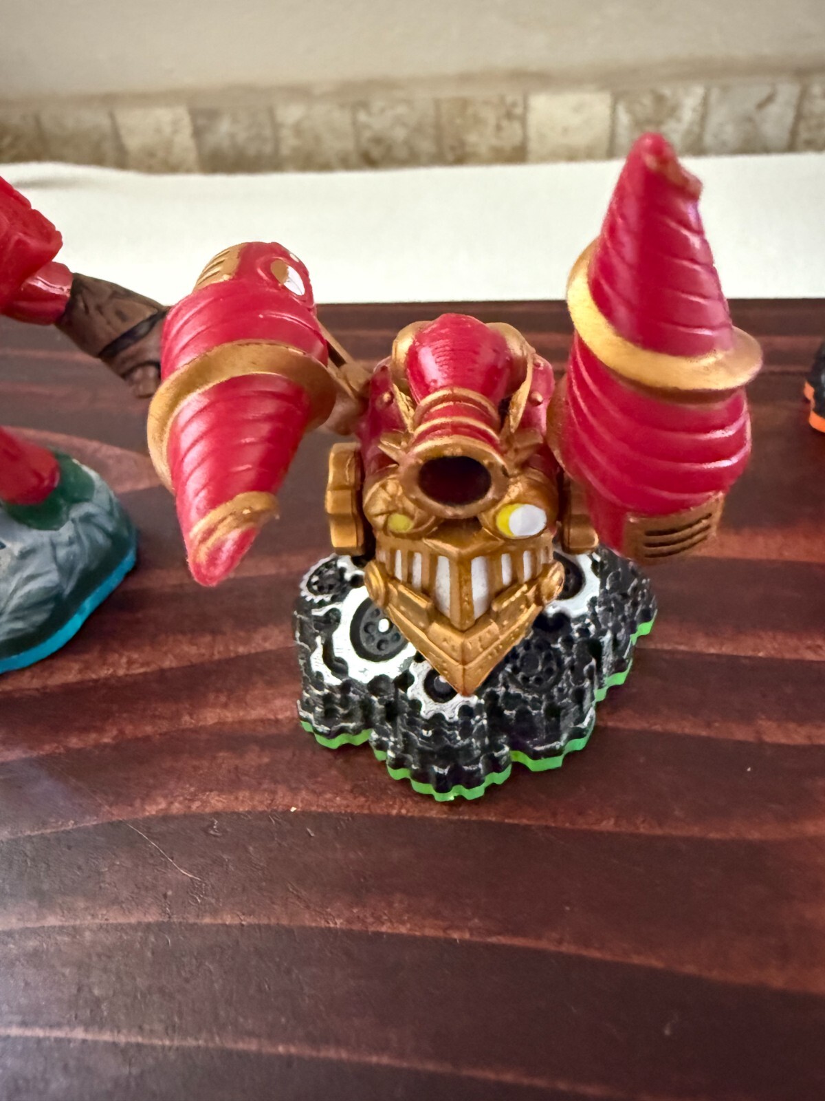 Skylanders Figures Set 4 – 2 Cynders – Jolly Bumble Blast – Drill Sergeant