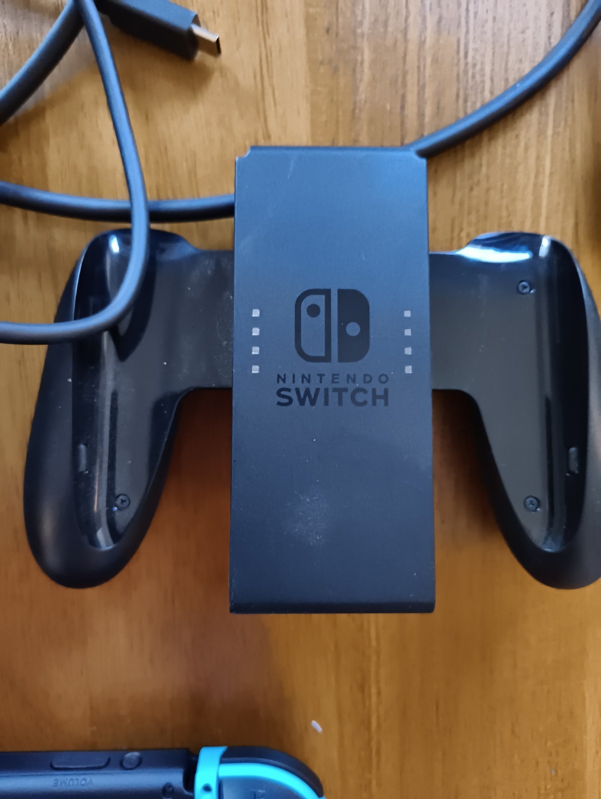 Nintendo Switch HAC-001(-01) 32 GB Handheld System Red/Blue Joycon And Dock