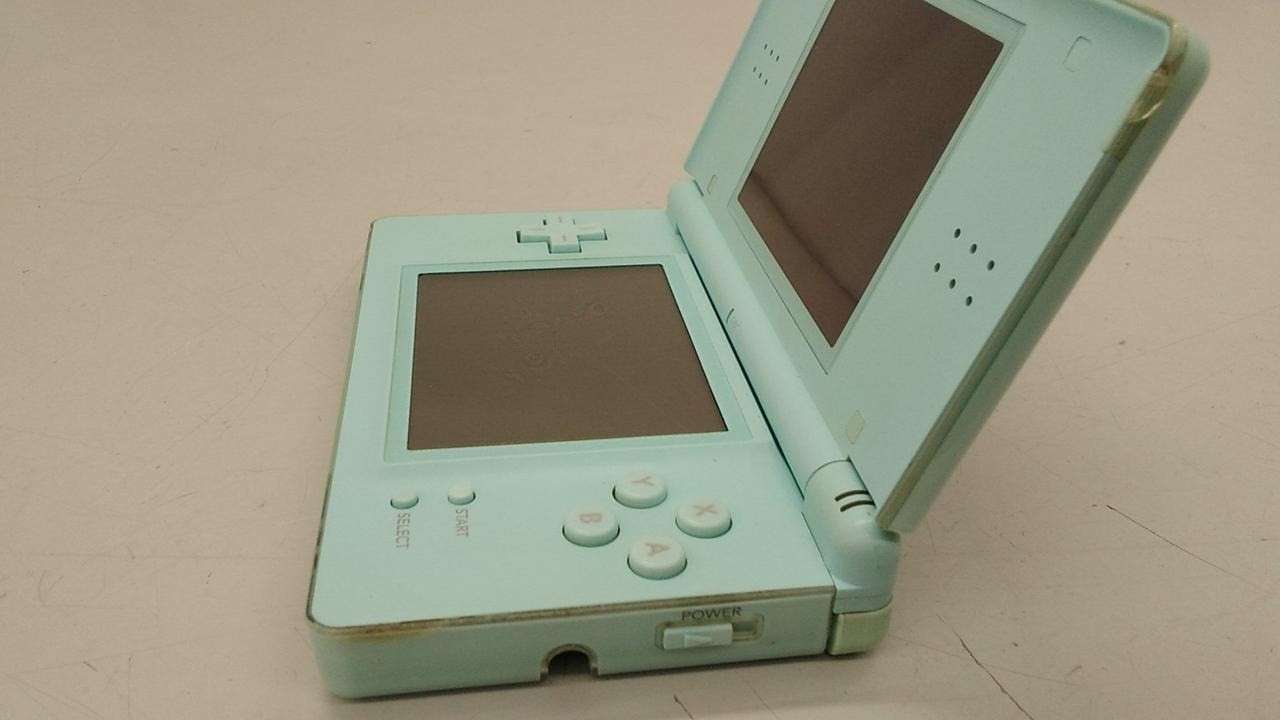 Nintendo DS Lite USG-001 Retro Gaming Console Portable Gaming System A2599