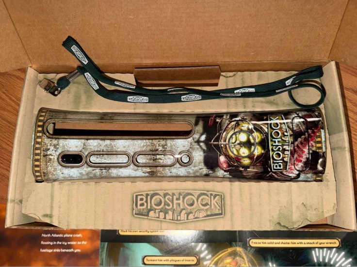 Bioshock Xbox 360 Faceplate with lanyard GameStop 2007 manager Promo RARE
