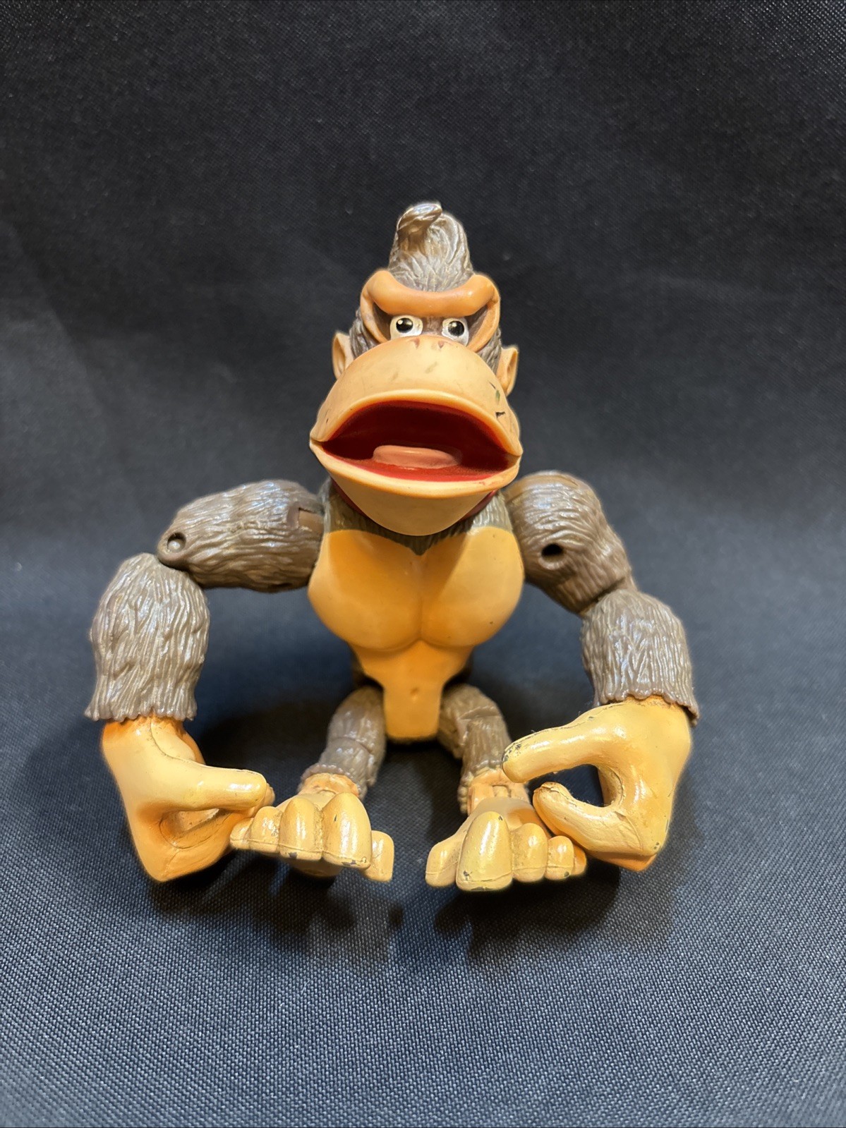 Nintendo Donkey Kong Figure 2000 Very Rare Vintage