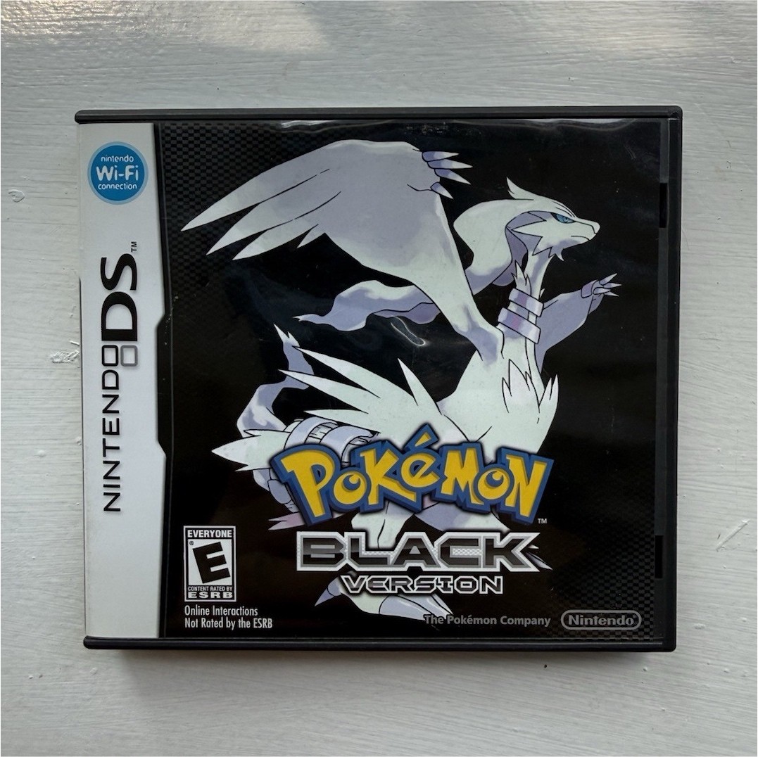 Nintendo Pokemon Series Pokémon Black Version DS w/ Case, Manual, CIB