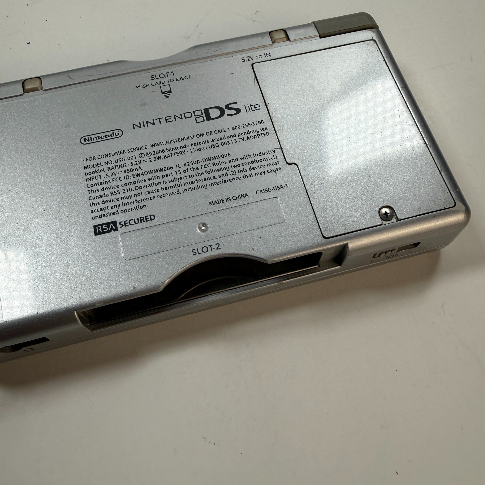 Nintendo DS Lite USG-001 Silver Handheld Console 4 Games + Charger