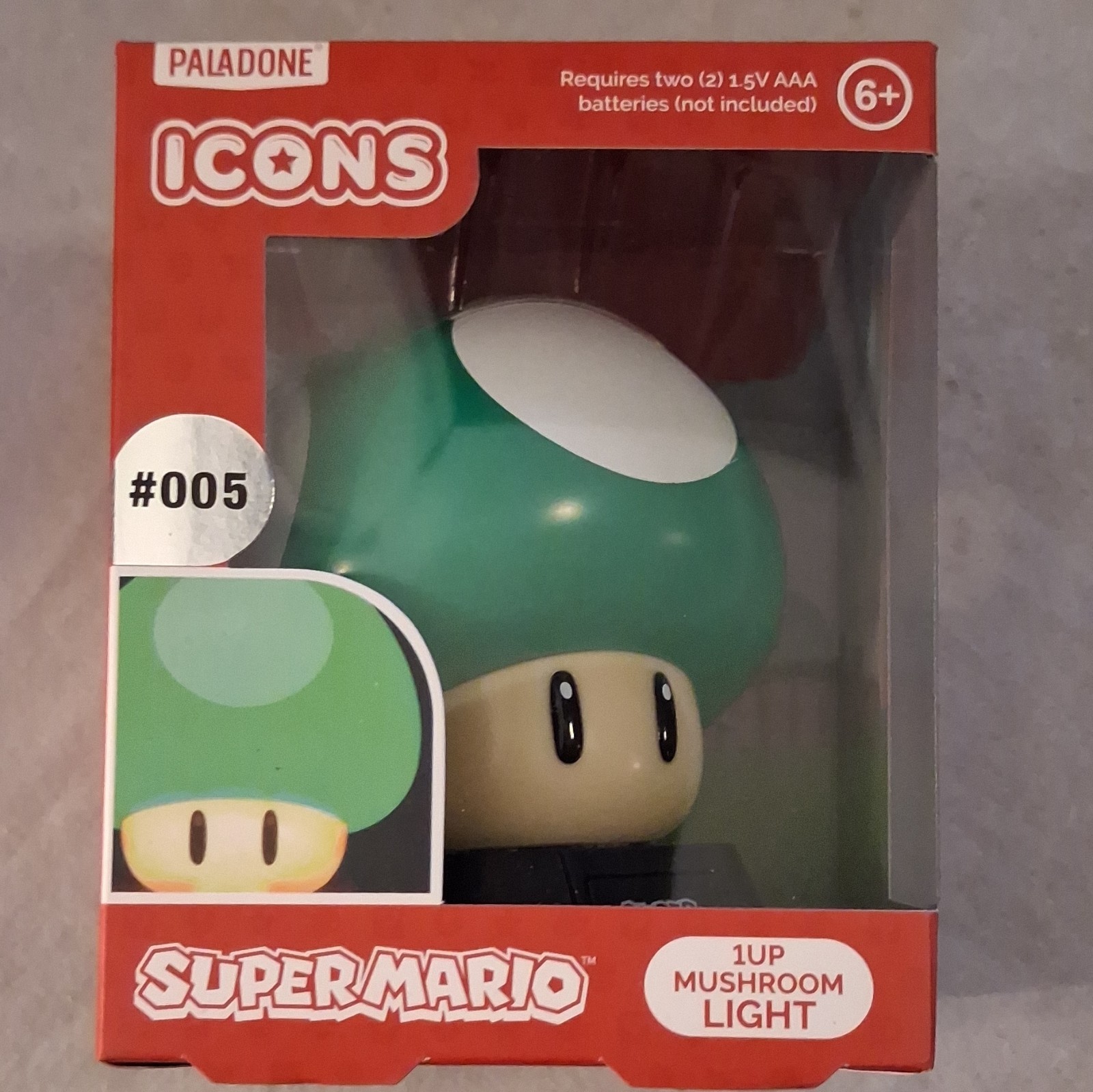 Paladone Icons #005 Super Mario 1UP Mushroom Battery Powered Light