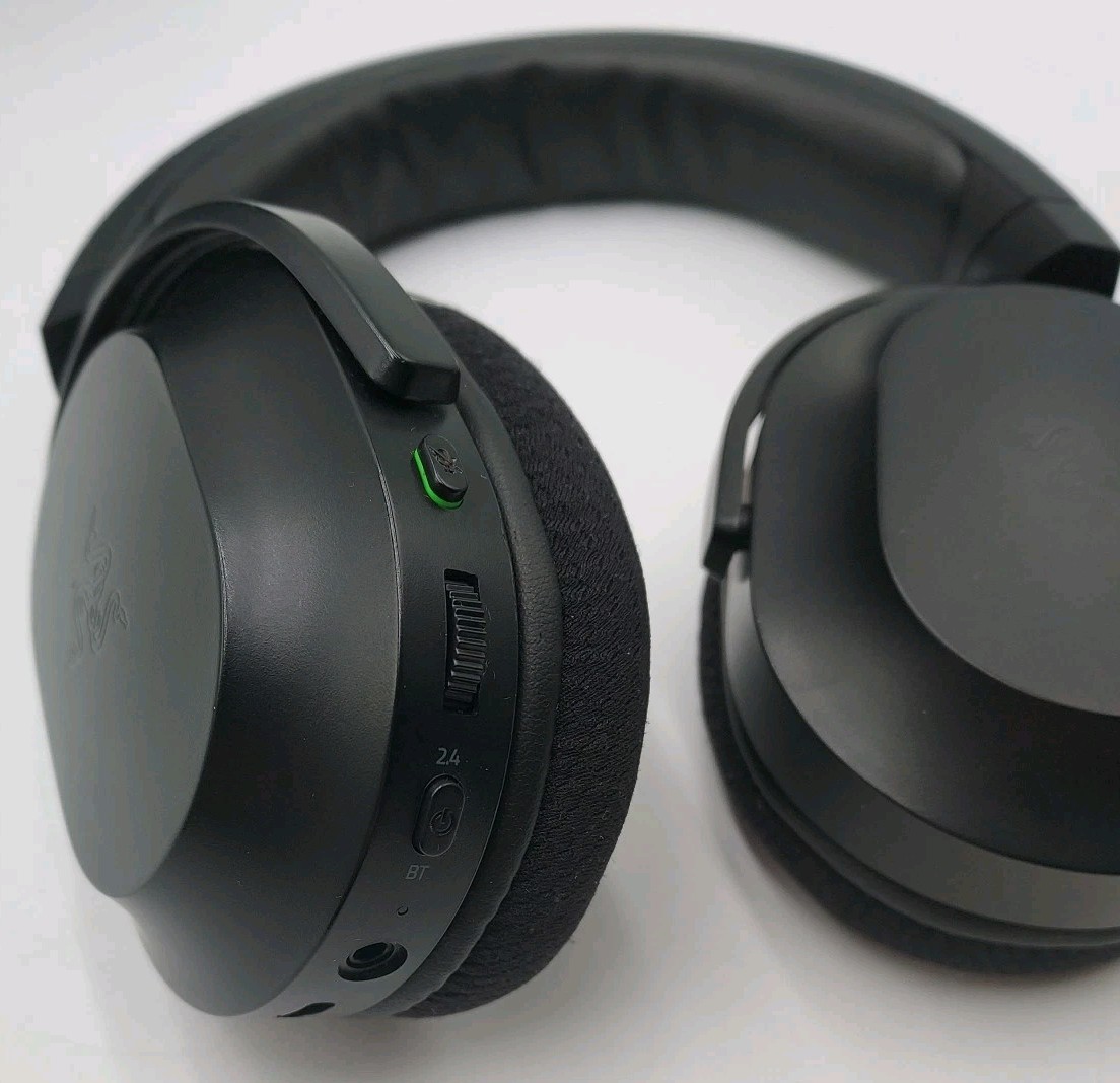RAZER BARRACUDA X WIRELESS MULTI-PLATFORM GAMING AND MOBILE HEADSET (I1-A5)