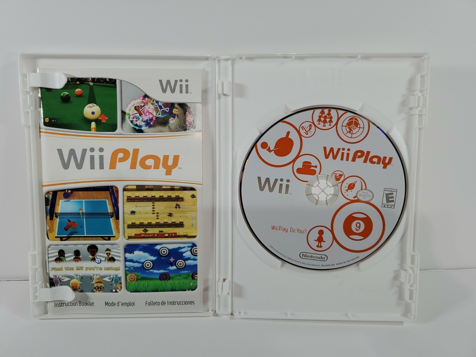Nintendo Wii Play Complete W/ Case Manual Disc