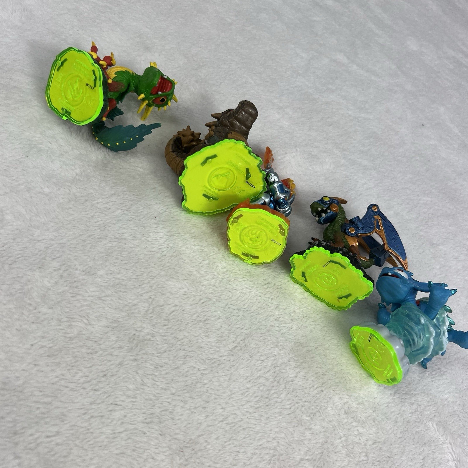 Lot Of 5 Skylanders Spyro’s Adventure Figures Camo Bash Ignitor Drobot Warnado
